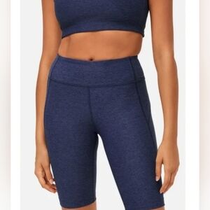 NWT- Outdoor Voices Women's Double Time 10" Shorts